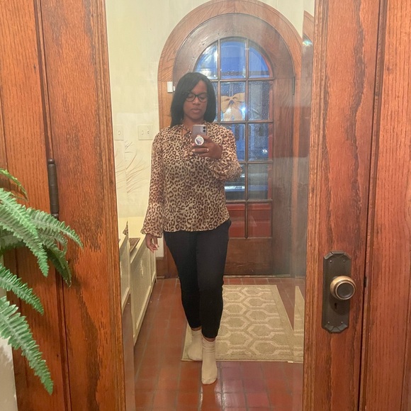 🎉10 YEAR POSHVERSARY🎉 - Picture 9 of 10